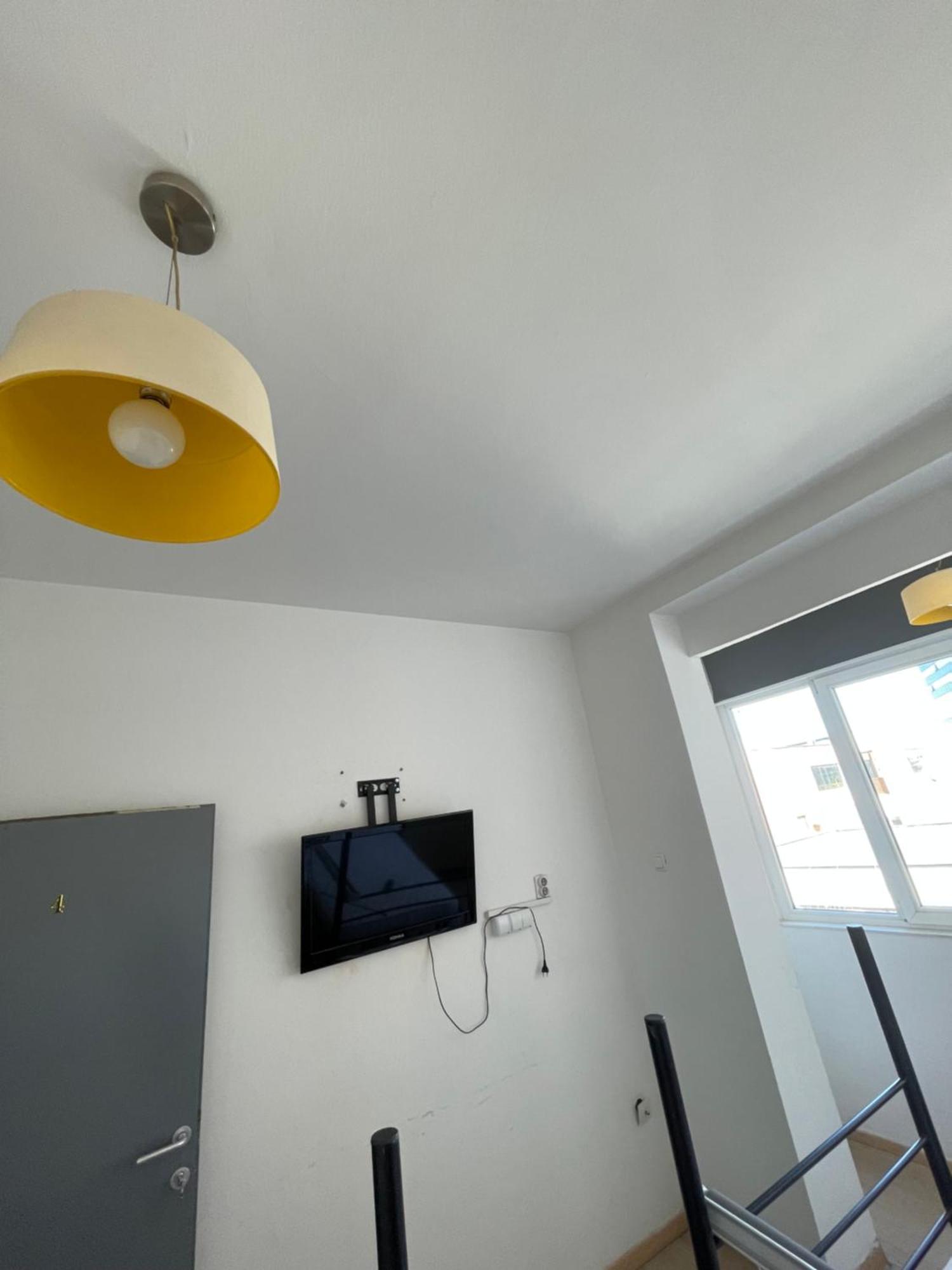 Newborn Comfort Hostel The Biggest Hostel Of Town With Best Location Приштина Экстерьер фото